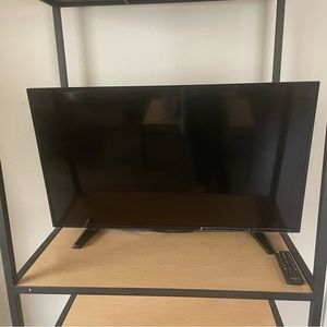 Insignia 37 inch tv